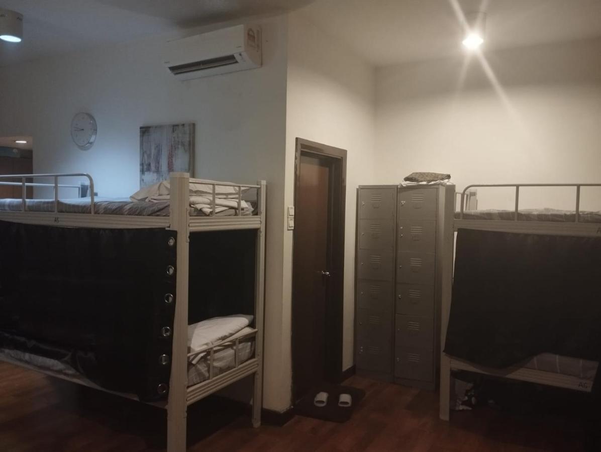 Skypool Kl Hostel กัวลาลัมเปอร์ ภายนอก รูปภาพ
